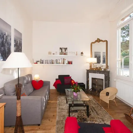 Villa 4* A Soulac-sur-mer, Plage A 300 M, 5 Ch., Clim, Jardin, Wifi, Ideal Famille - Fr-1-648-42 *